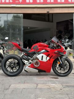 Ducati Panigale V4 1100 cc - ფოტო 1