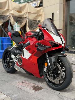 Ducati Panigale V4 1100 cc - ფოტო 3