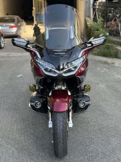 Honda Gold Wing GL1800 - ფოტო 2
