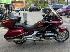 Honda Gold Wing GL1800 - ფოტო 4