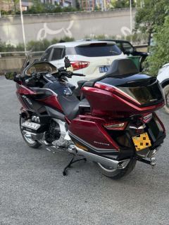 Honda Gold Wing GL1800 - ფოტო 7