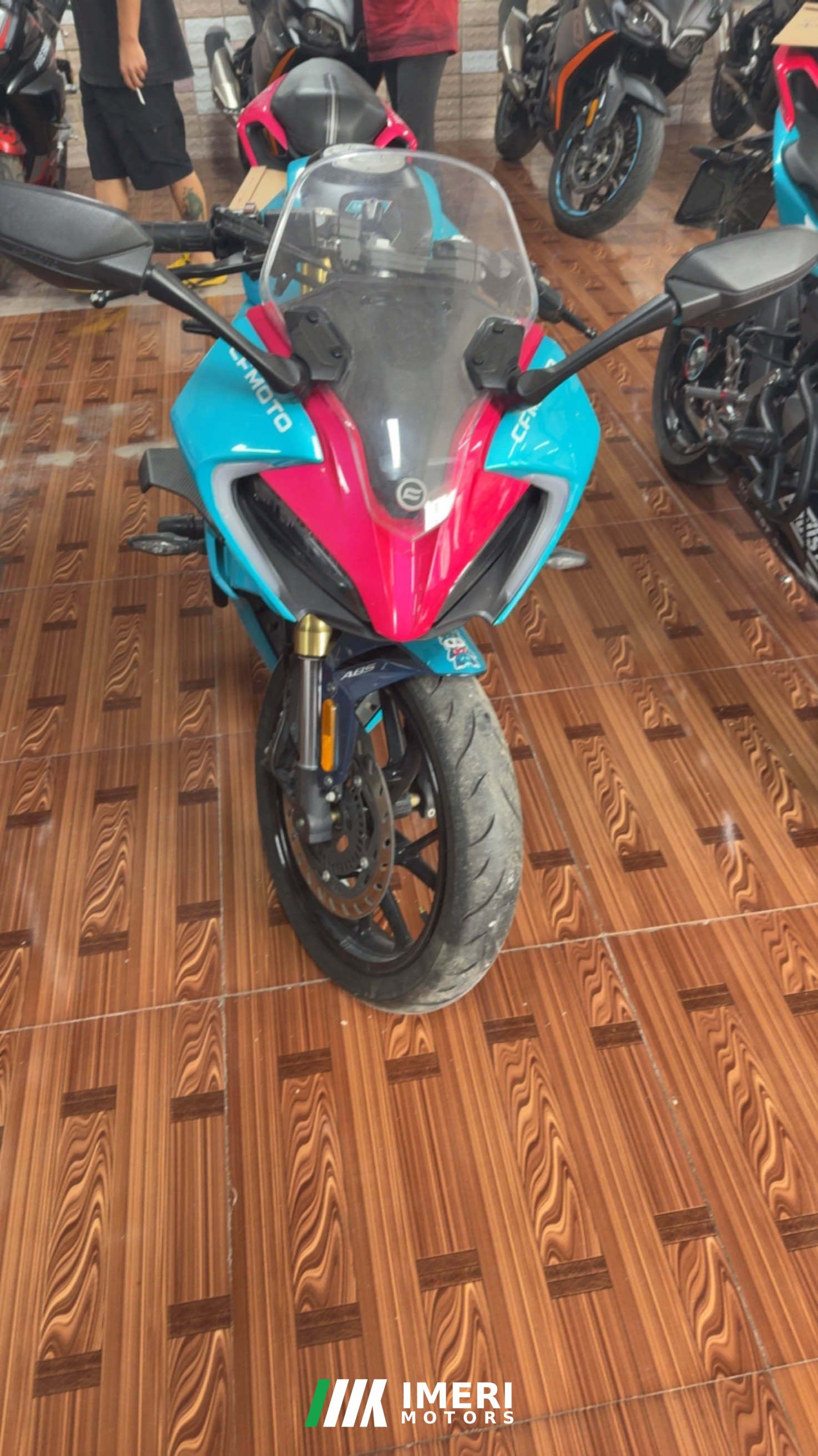 2022 CFMOTO 250SR
