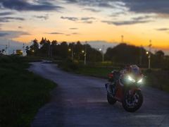 Honda CBR400R - ფოტო 8