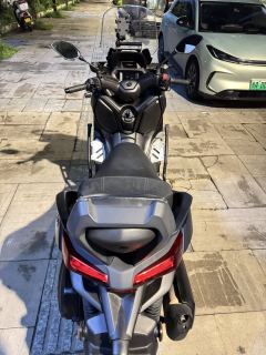 Yamaha XMAX 300 cc - ფოტო 8