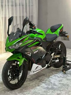 Kawasaki Ninja 400 - ფოტო 1