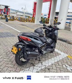 Yamaha XMAX 300 cc - photo 2