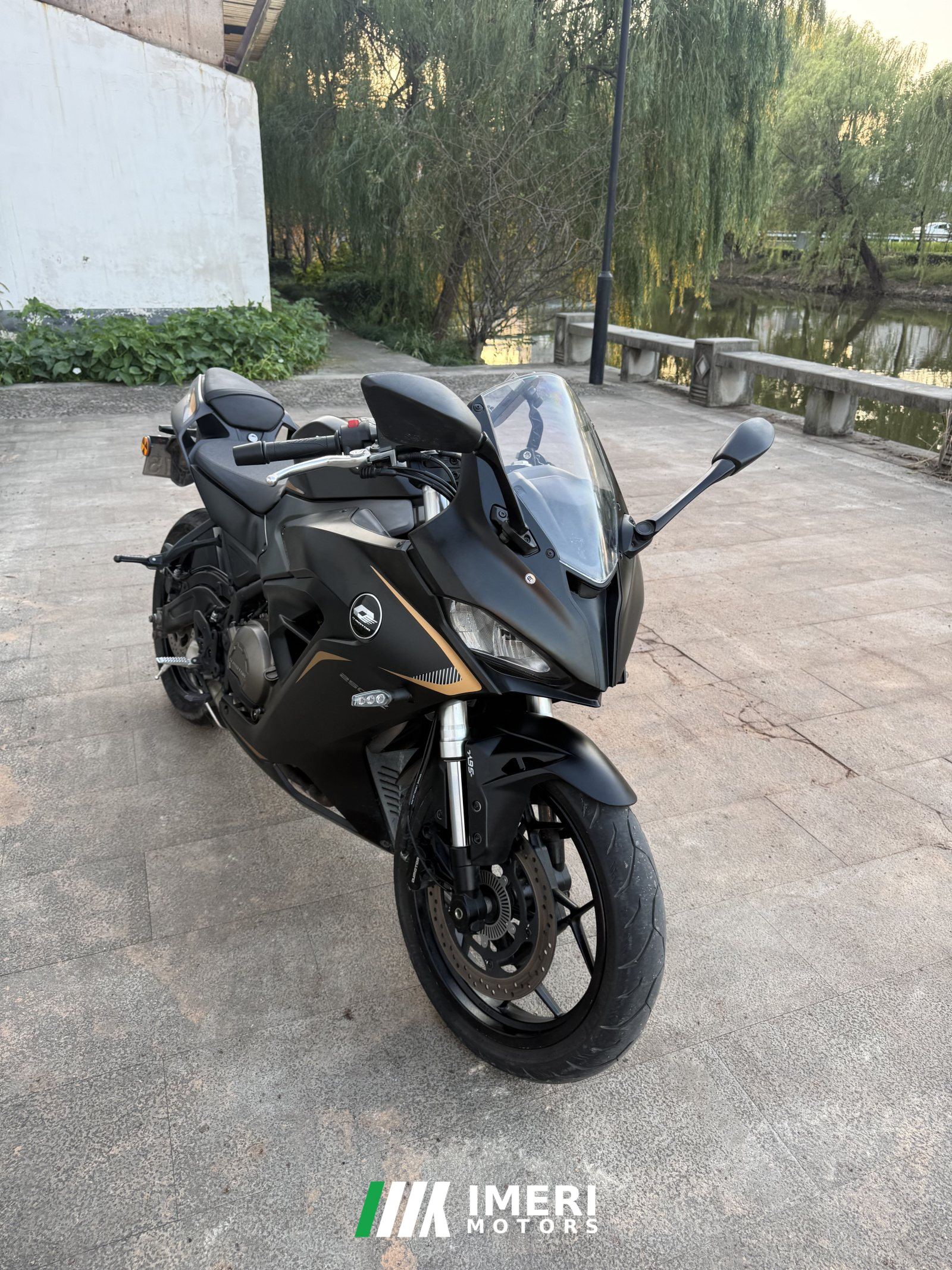 2024 QJMOTOR SRK 250