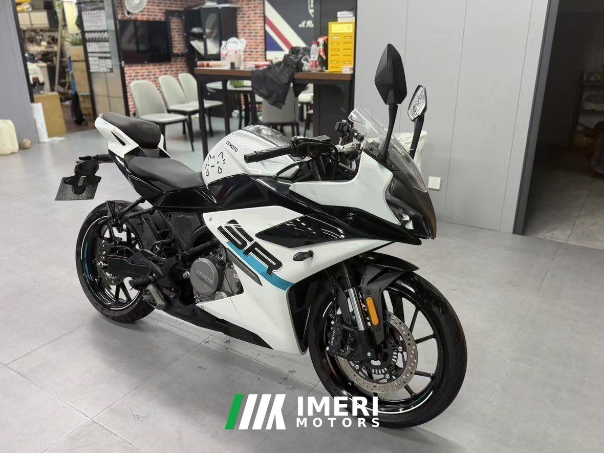 2023 CFMOTO 250SR