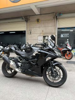 Kawasaki Ninja 400 - ფოტო 3