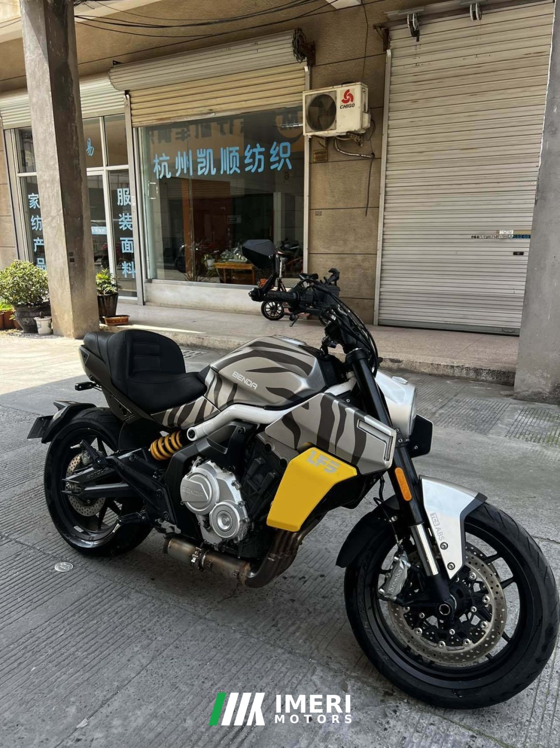Benda LFS700 Tang Dao - motorcycle from China