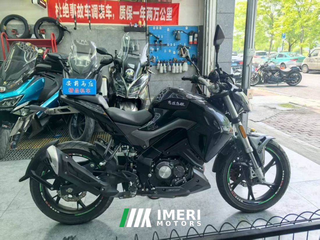 Benelli Little Xunlong BN150S - мотоцикл из Китая