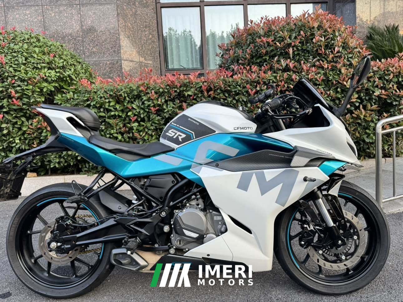 2022 CFMOTO 250SR