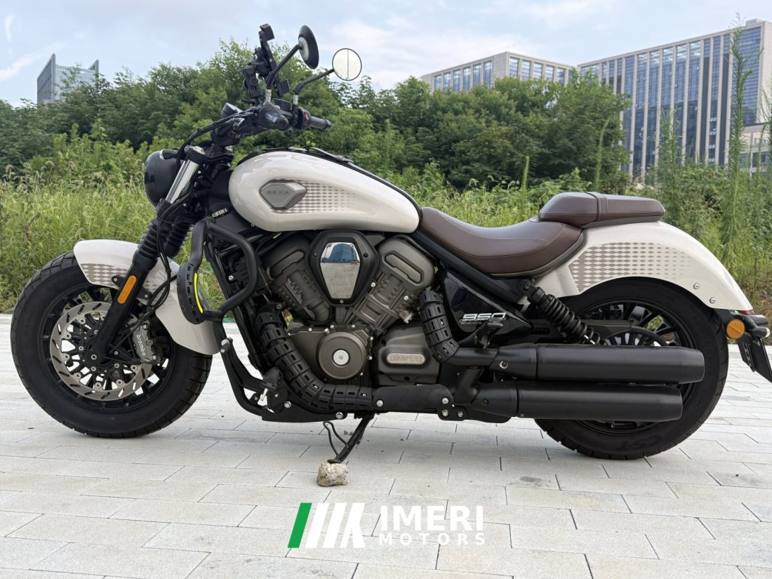 Benda Hongqi 950 - motorcycle from China