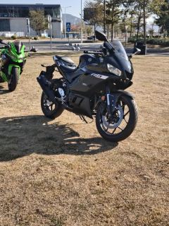 Yamaha YZF-R3 320 cc - photo 2