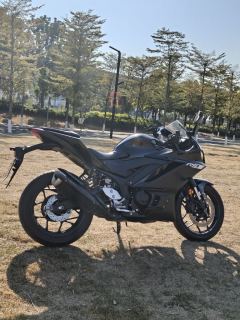 Yamaha YZF-R3 320 cc - photo 4