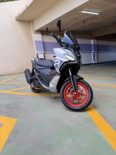 Aprilia SR GT 200 - photo 3