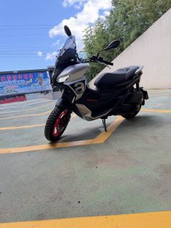 Aprilia SR GT 200 - photo 4