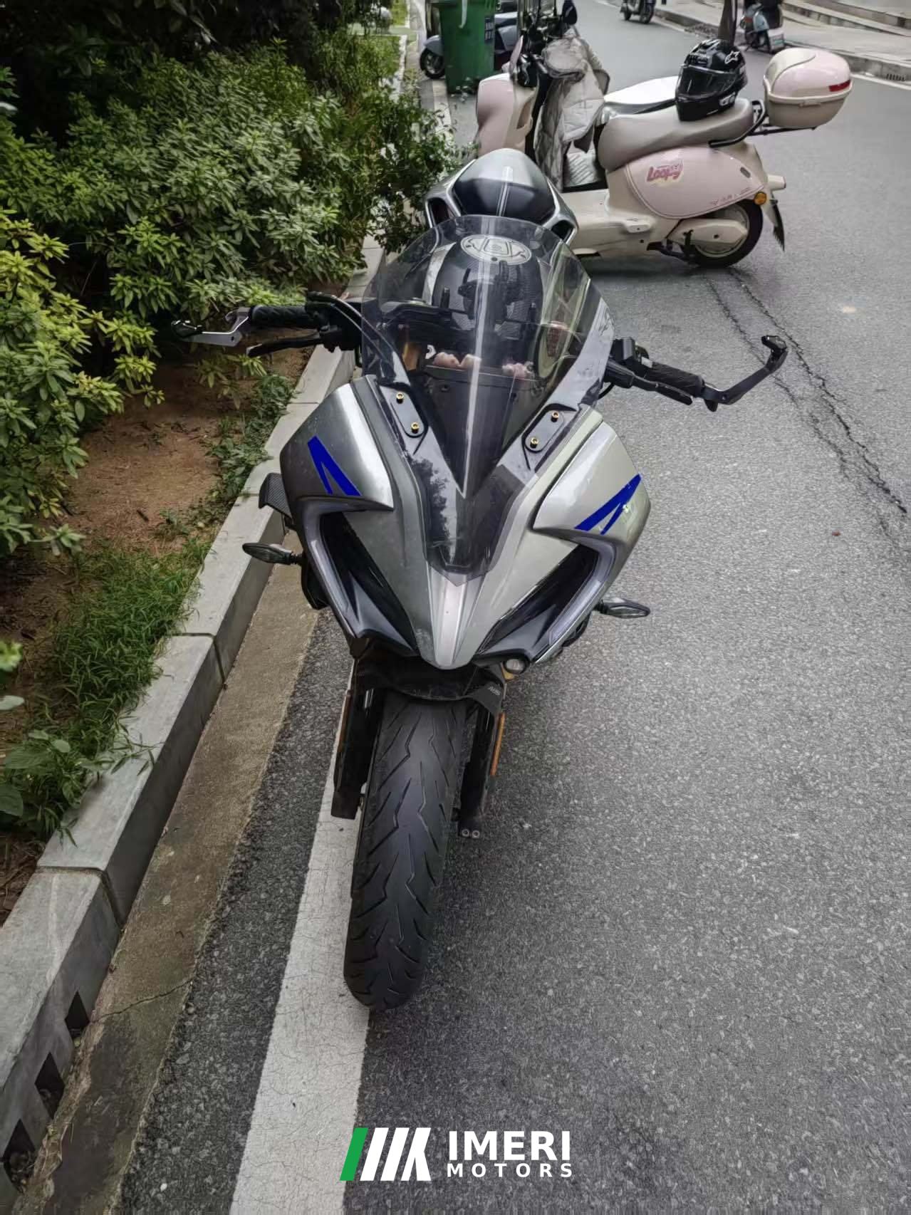 2022 CFMOTO 250SR