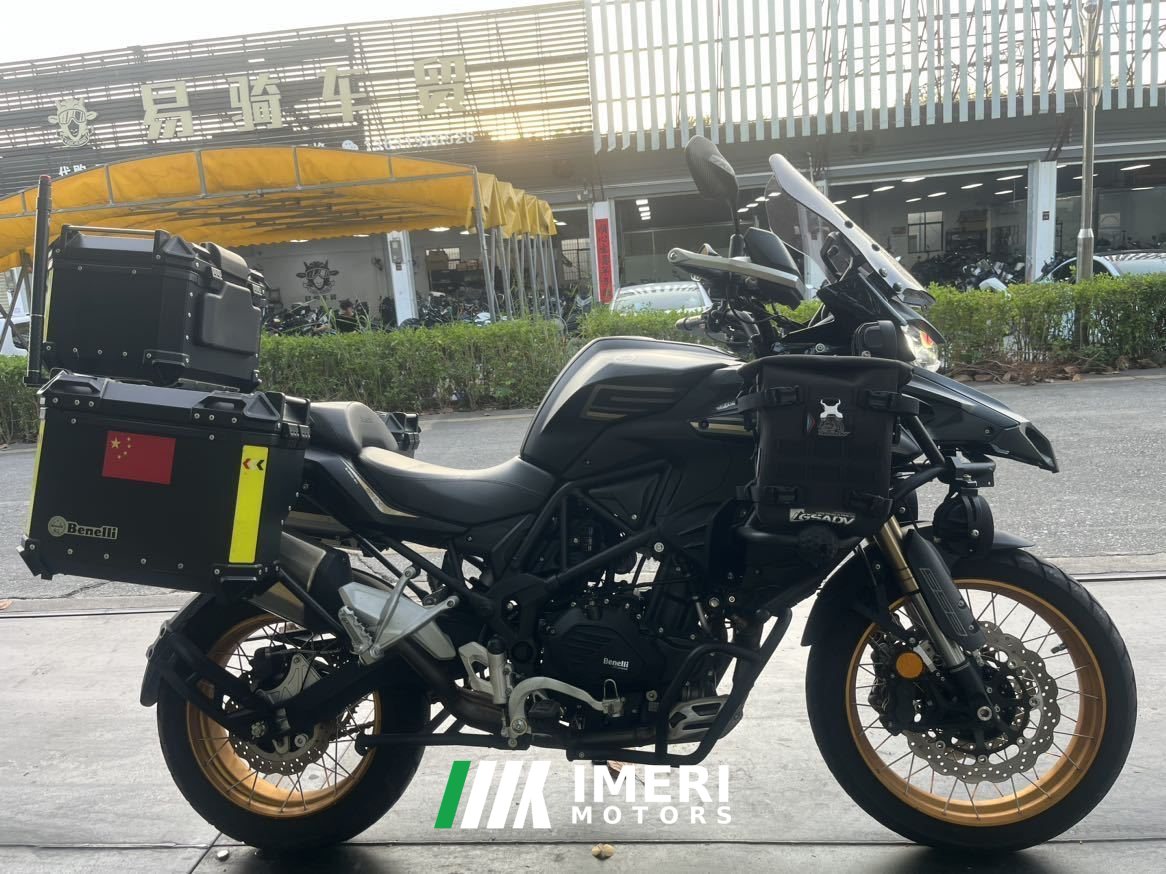 2025 Benelli TRK552 550 cc