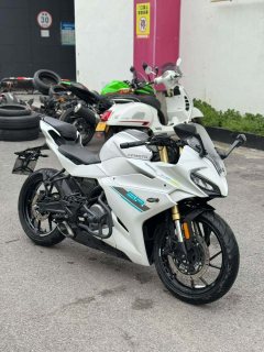 CFMOTO 250SR - photo 2