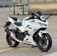 Kawasaki Ninja 400 - ფოტო 1