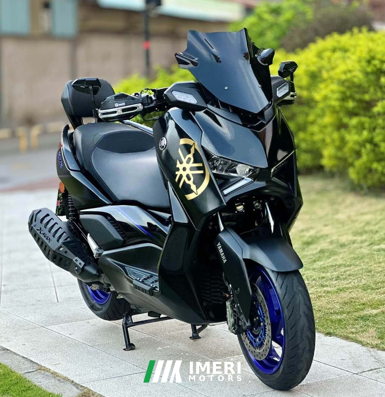 2025 Yamaha XMAX 300 cc
