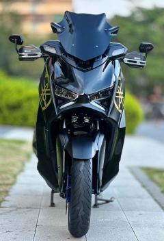 Yamaha XMAX 300 cc - photo 2
