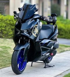 Yamaha XMAX 300 cc - photo 3