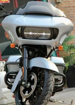 Harley-Davidson Road Glide 1923 cc - фото 2