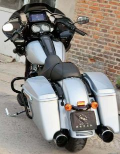 Harley-Davidson Road Glide 1923 cc - фото 6