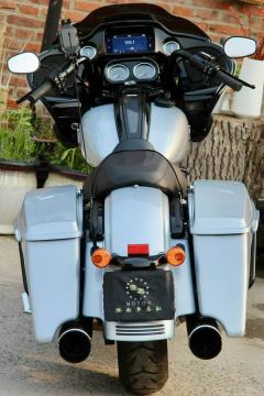 Harley-Davidson Road Glide 1923 cc - фото 8