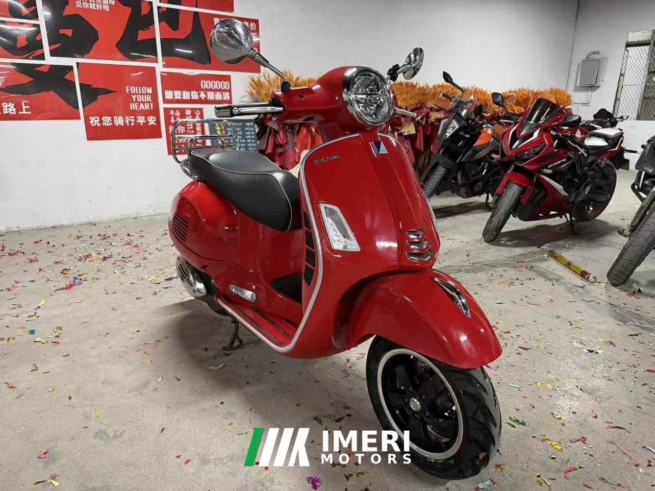 2022 VESPA GTS 300 cc
