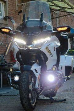 Honda Gold Wing GL1800 - ფოტო 6