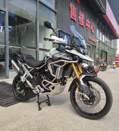 Triumph Tiger 900 - ფოტო 1