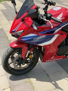 Honda CBR400R - photo 10