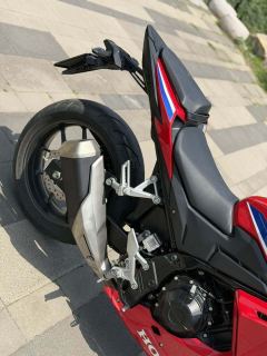 Honda CBR400R - photo 11