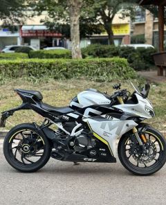 CFMOTO 250SR - фото 4