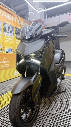 Yamaha XMAX 300 cc - photo 8