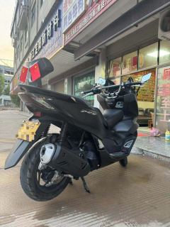 Sundiro Honda PCX 160 cc - photo 4