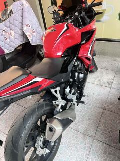 Honda CBR400R - photo 4