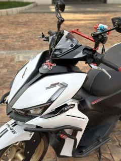 QJMOTOR Hong 150S - ფოტო 3