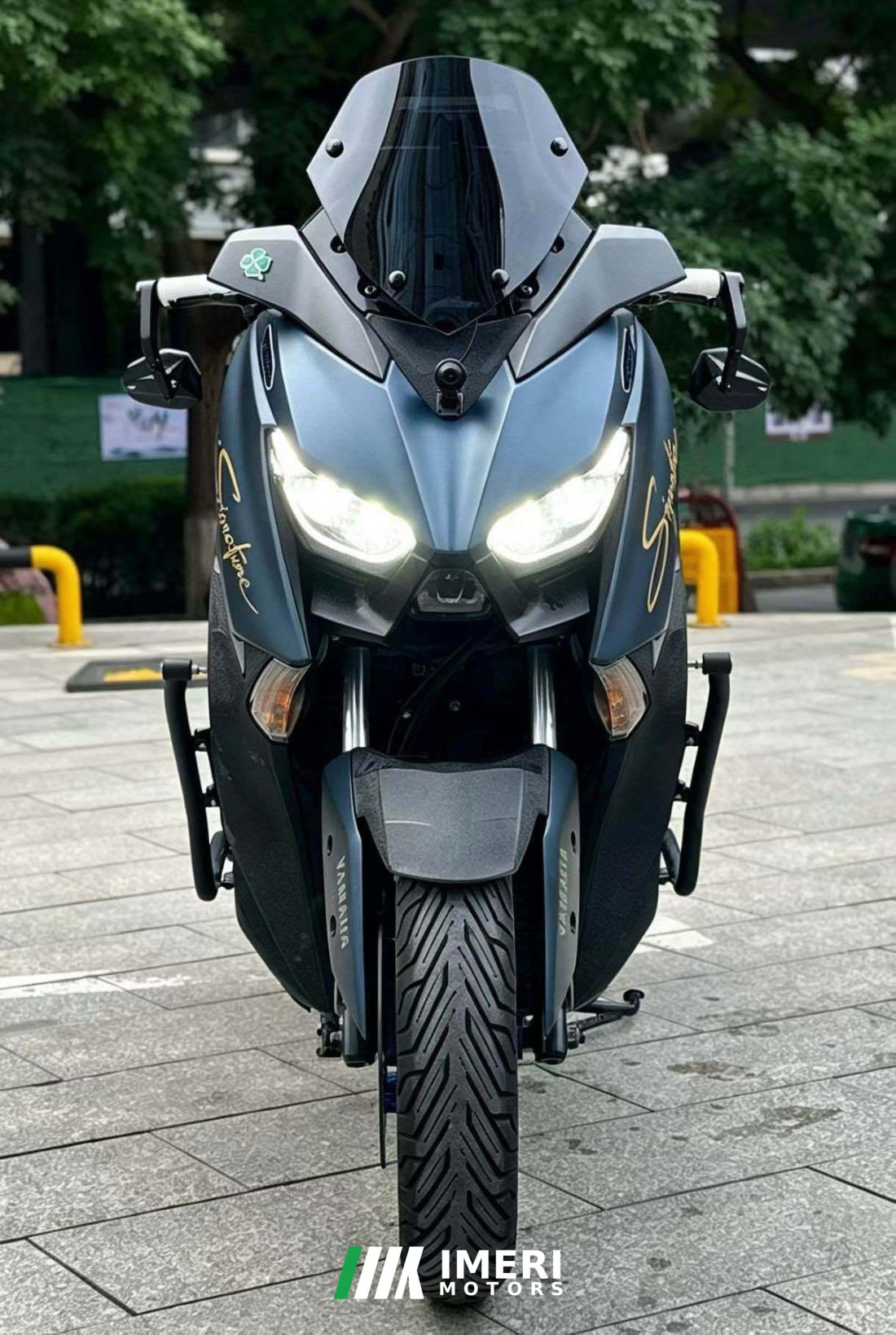 Yamaha XMAX 300 cc - мотоцикл из Китая