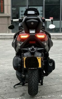 Yamaha XMAX 300 cc - фото 7