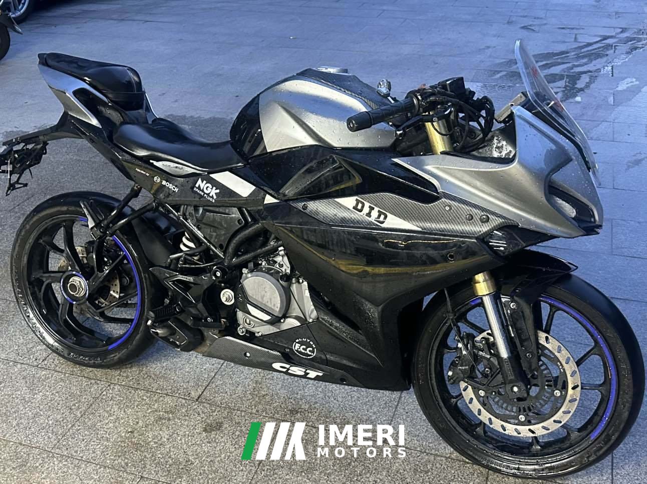 2022 CFMOTO 250SR