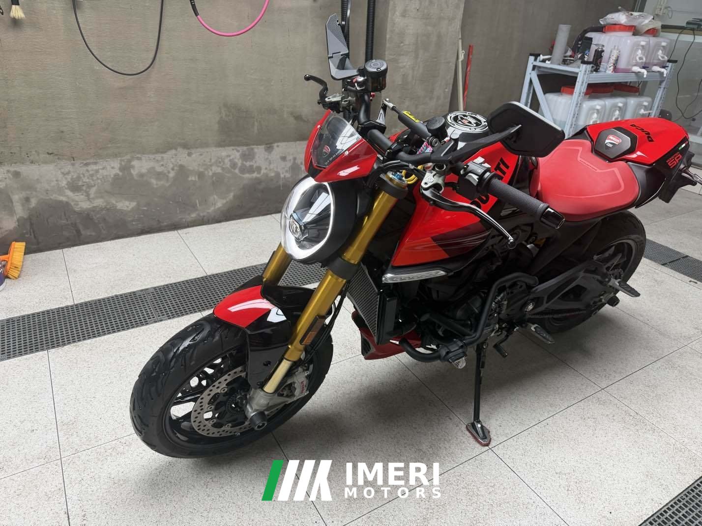 2023 Ducati Monster 950 cc