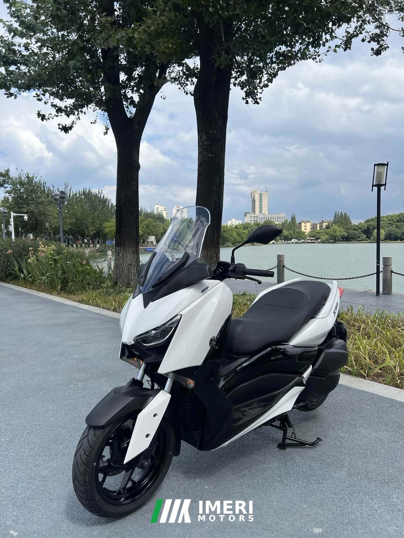 2022 Yamaha XMAX 300 cc