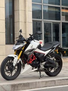 Wuyang Honda CB190R Blazing Eye - photo 3