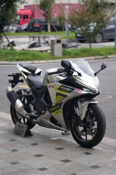 Honda CBR500R Four - ფოტო 1