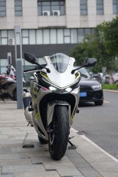 Honda CBR500R Four - ფოტო 2