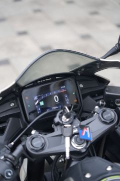 Honda CBR500R Four - ფოტო 8